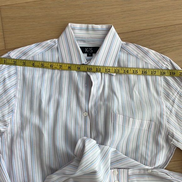 Kevin’s Button Down Shirt - Picture 4 of 10